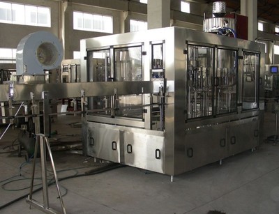 DGCF系列瓶裝碳酸含汽飲料生產(chǎn)設(shè)備 高效灌裝技術(shù)的創(chuàng)新解決方案